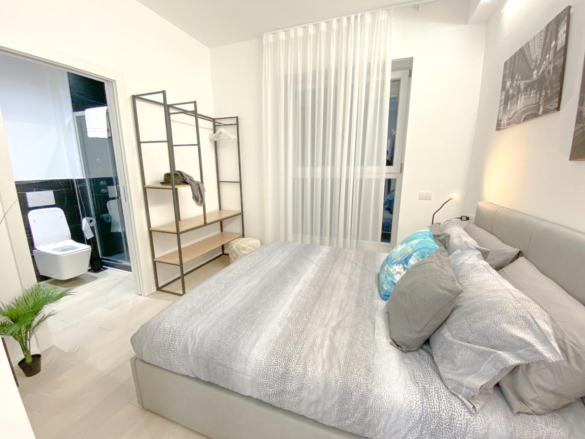 Cardano - 5 Min From Station