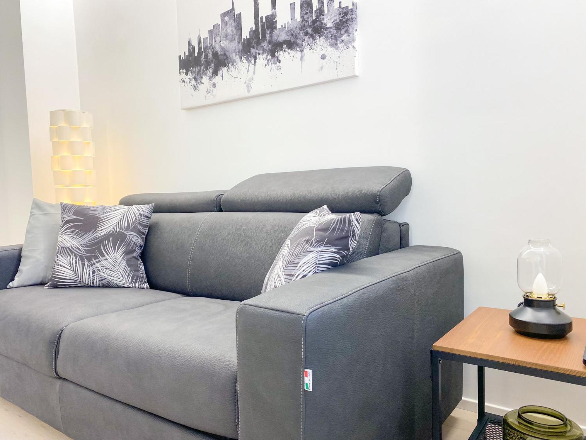 Cardano - 5 Min From Station Apartment *