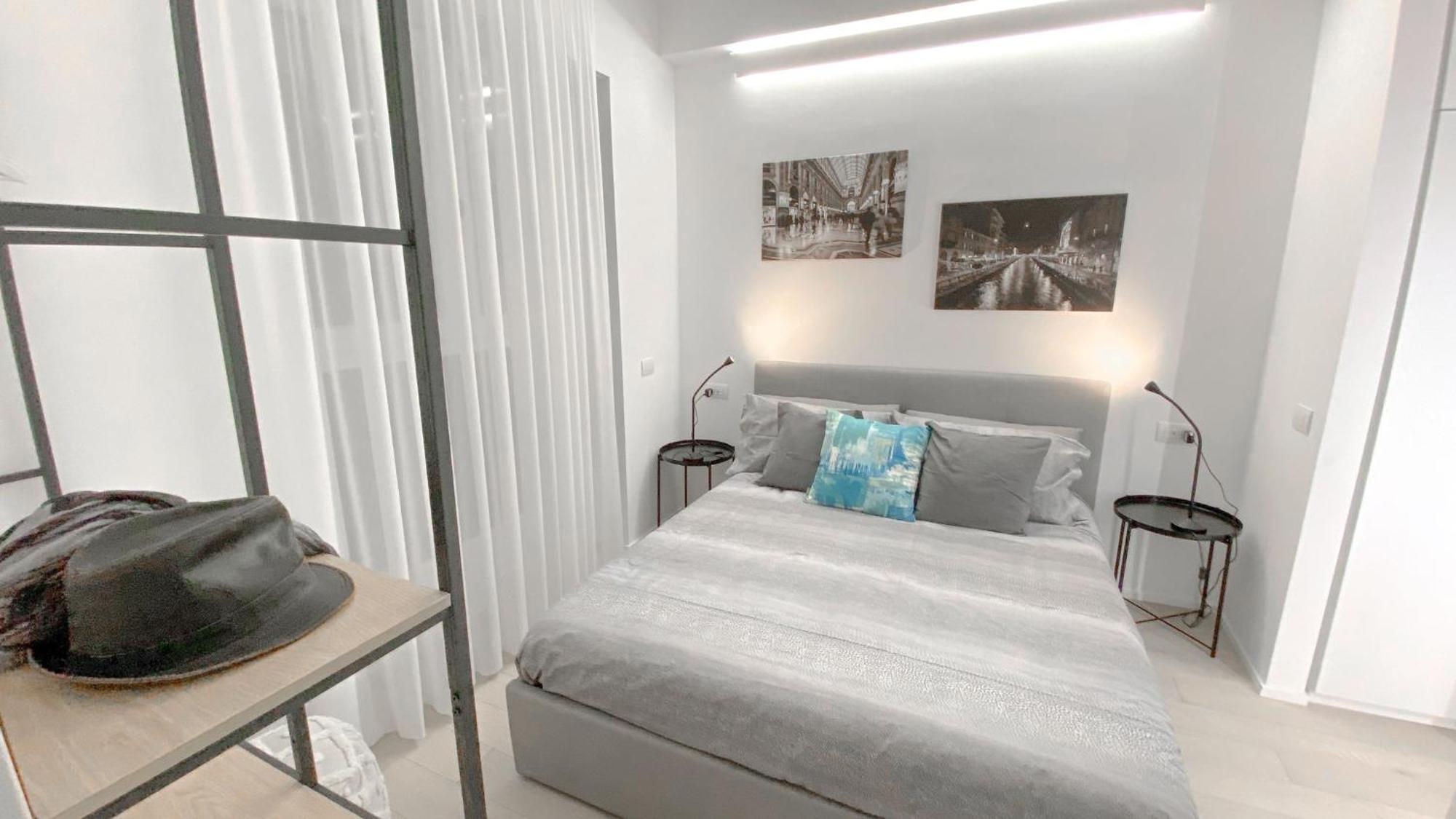 Cardano - 5 Min From Station Appartamento